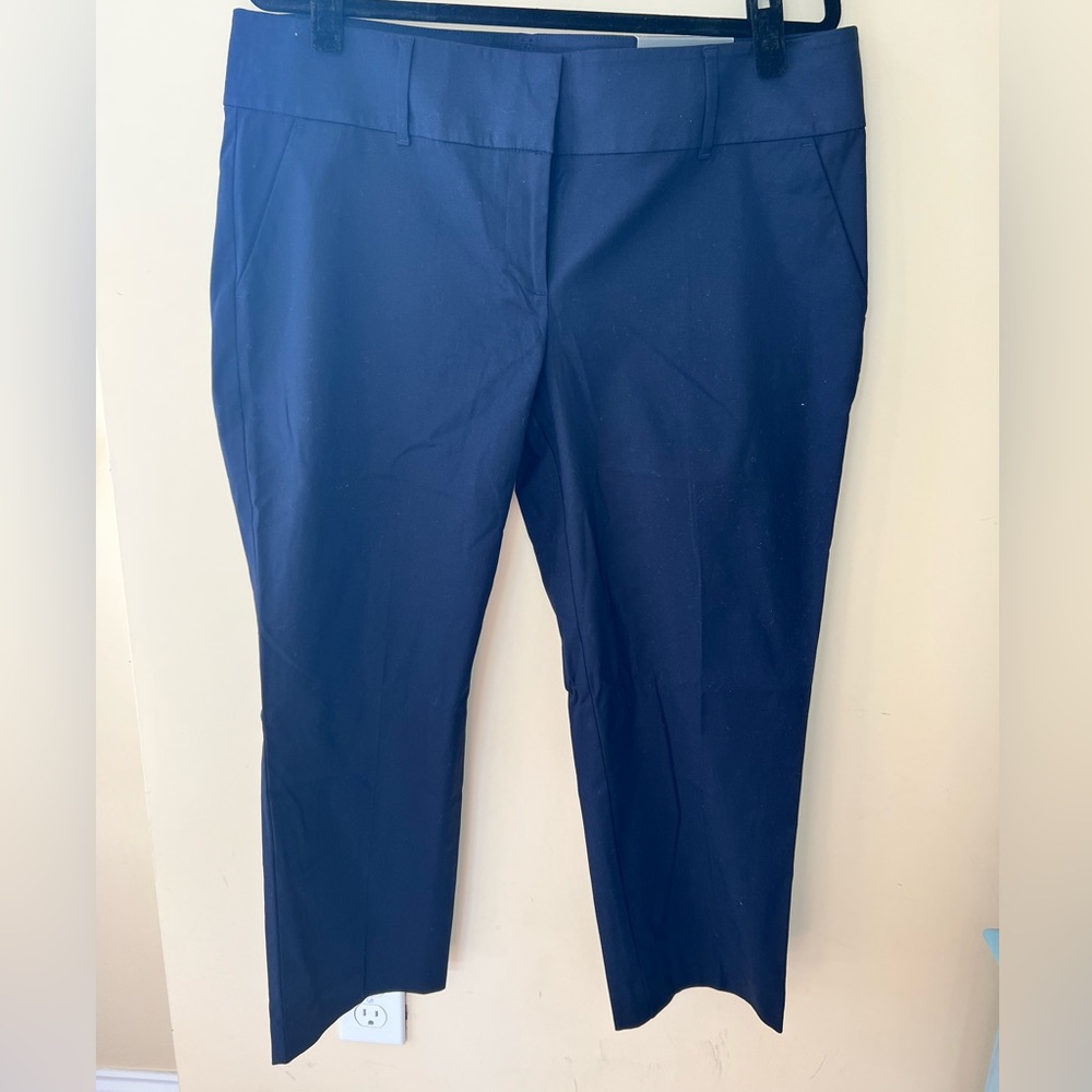 Women’s Ann Taylor Signature Cropped Trouser
